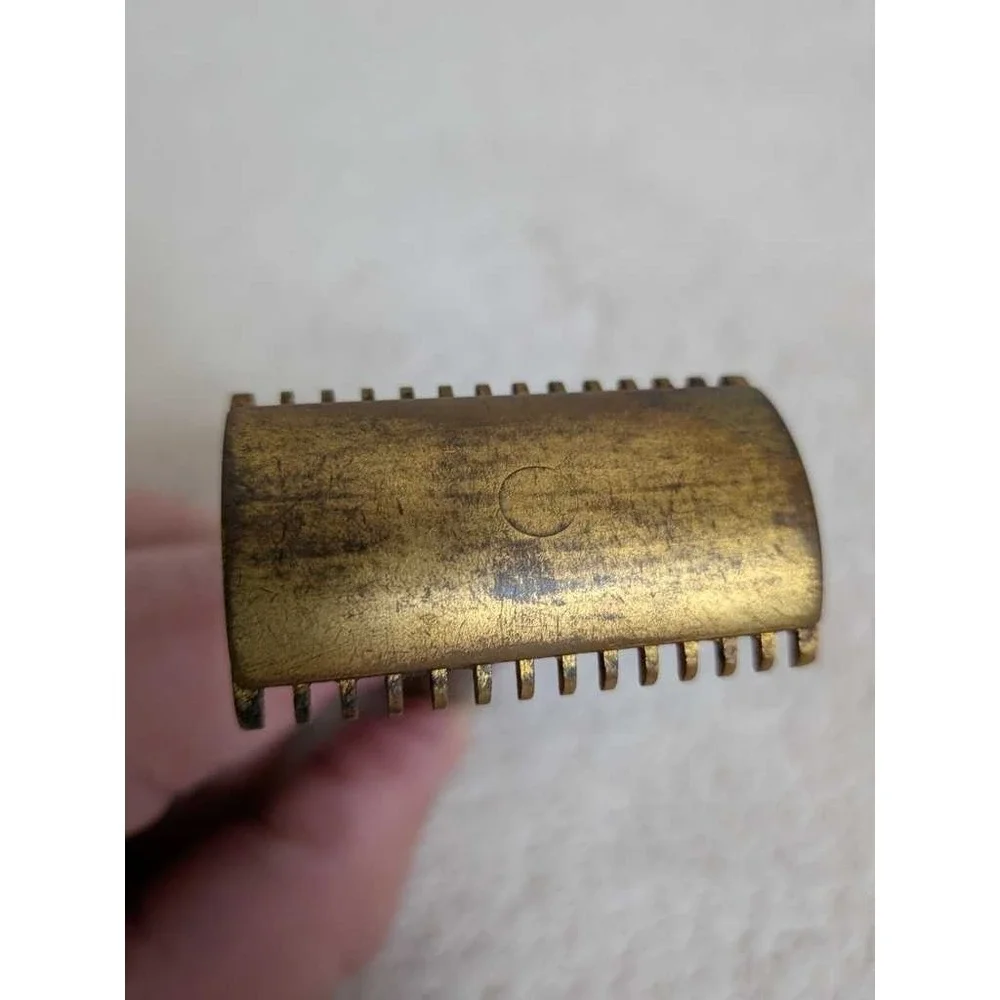 Vintage Gillette Double Edge Safety Razor Gold Tone Made‎ in USA